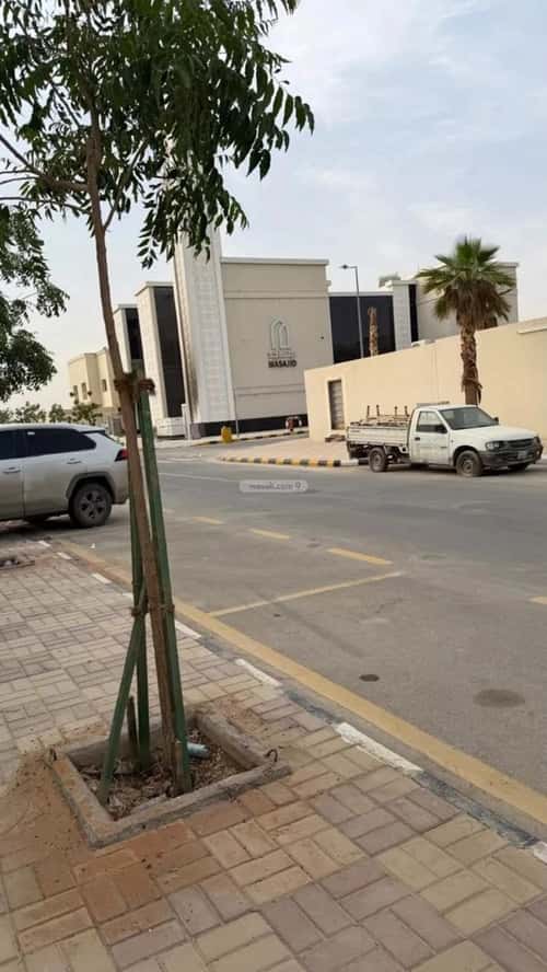 Villa 600 SQM Facing East on 20m Width Street King Khalid Int.Airport, North Riyadh, Riyadh