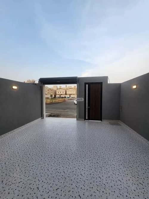Villa 300 SQM Facing East on 16m Width Street Al Rahmanyah, East Jeddah, Jeddah