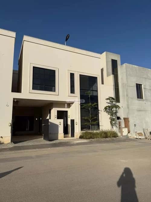 Villa 331.43 SQM Facing East on 20m Width Street Al-Mahdiyah, West Riyadh, Riyadh