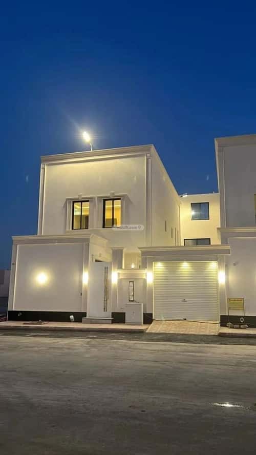 Villa 450 SQM Facing South with 7 Bedrooms Al-Mahdiyah, West Riyadh, Riyadh