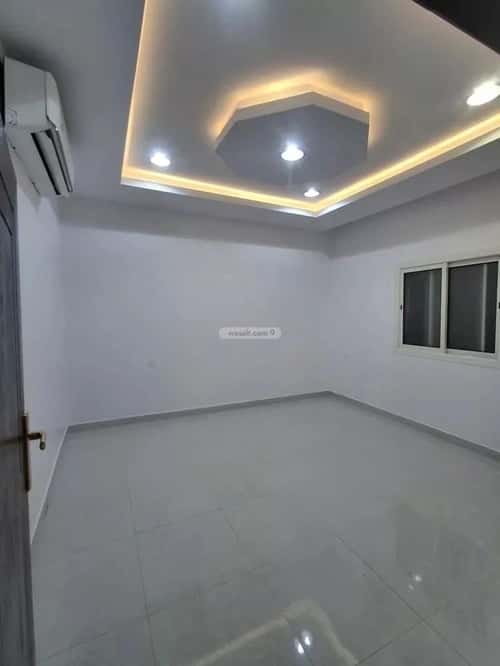 Floor 450 SQM with 5 Bedrooms Al-Mahdiyah, West Riyadh, Riyadh