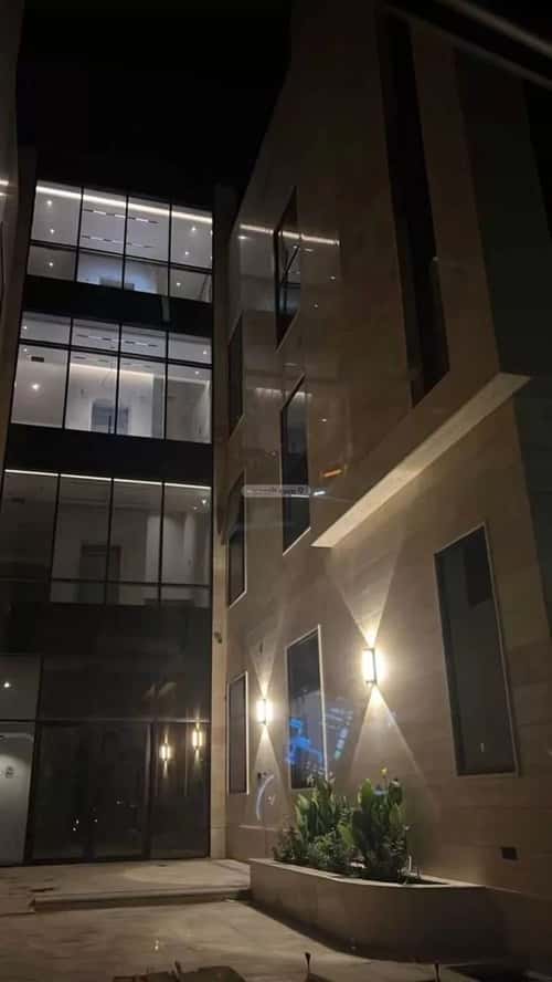 Building 900 SQM Facing South Al-Mahdiyah, West Riyadh, Riyadh