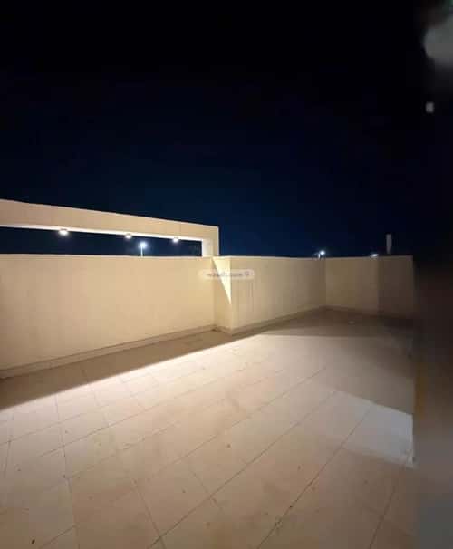 Villa 250 SQM Facing South on 30m Width Street King Fahad Dist, Aldammam