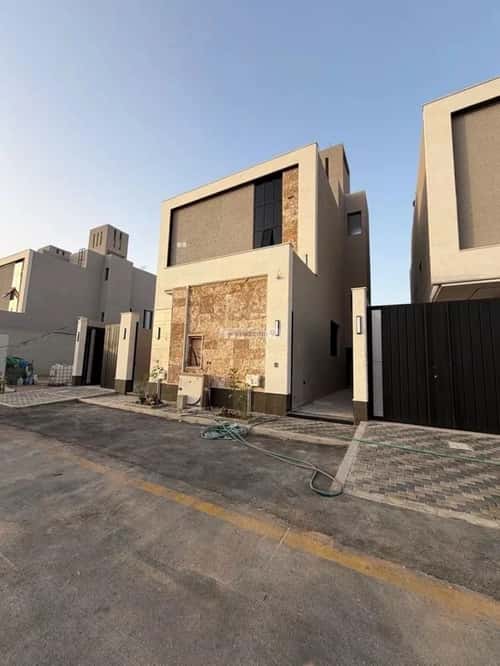 فيلا 312.5 متر مربع غربية على شارع 20م النظيم، شرق الرياض، الرياض