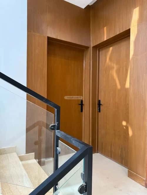 Floor 139 SQM with 5 Bedrooms Al-Muanisiyah, East Riyadh, Riyadh