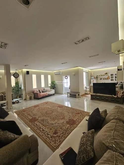 فيلا 800 متر مربع شرقية على شارع 10م الروابي، المدينة المنورة