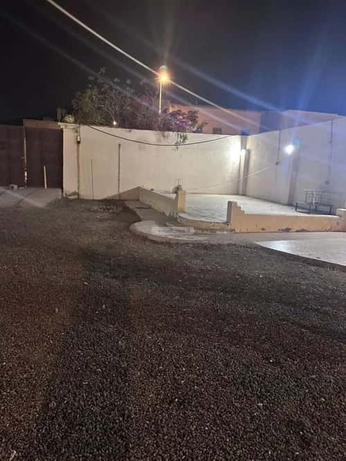 استراحة 600 متر مربع شرقية على شارع 20م المدينة الصناعية، المدينة المنورة