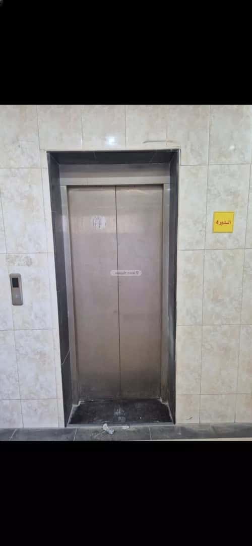 عمارة 650 متر مربع واجهة شمالية الضباب، الدمام