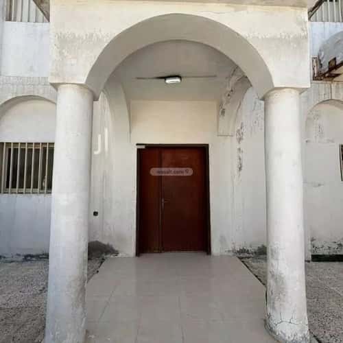 Floor 870 SQM with 4 Bedrooms Badr, Aldammam