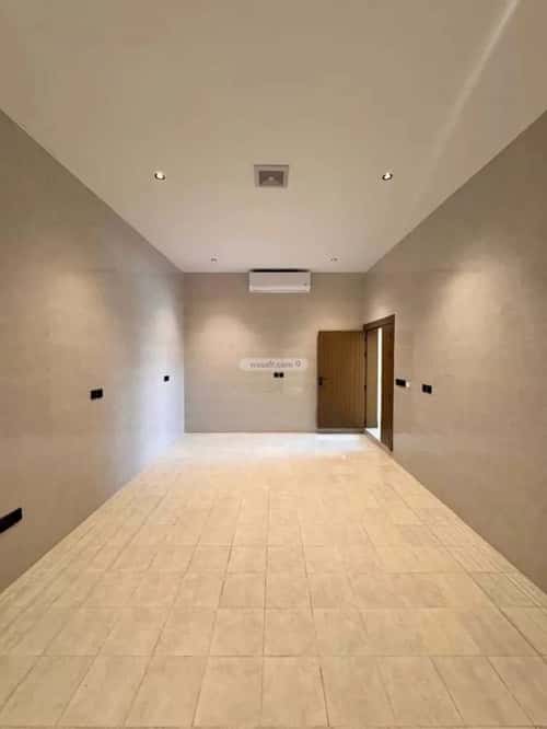 Villa 402 SQM Al Shateea Al Gharby, Aldammam