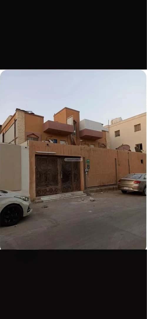 فيلا 533 متر مربع جنوبية على شارع 12م العليا، وسط الرياض، الرياض