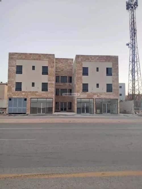عمارة 900 متر مربع واجهة شرقية المهدية، غرب الرياض، الرياض