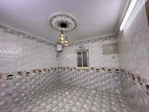 Apartment 600 SQM with 4 Bedrooms Al-Qadisiyah Al-Gharbiyah, Alttayif