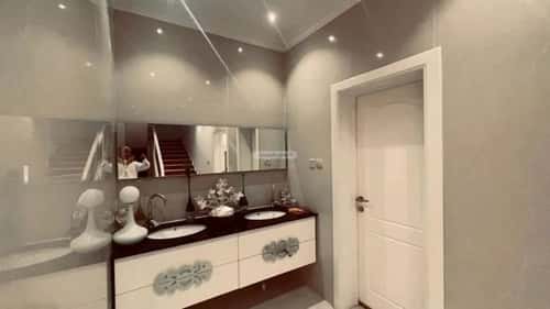 Villa 520 SQM Facing North with 5 Bedrooms Al-Wadi, North Riyadh, Riyadh