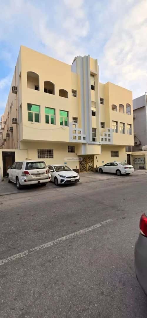 عمارة 500 متر مربع واجهة غربية المزروعية، الدمام