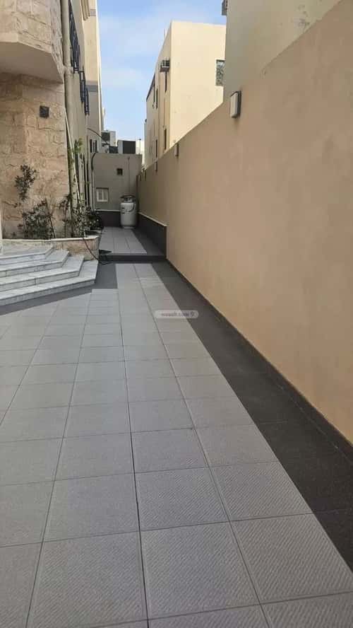 فيلا 292.5 متر مربع شمالية على شارع 15م البساتين، شمال جدة، جدة