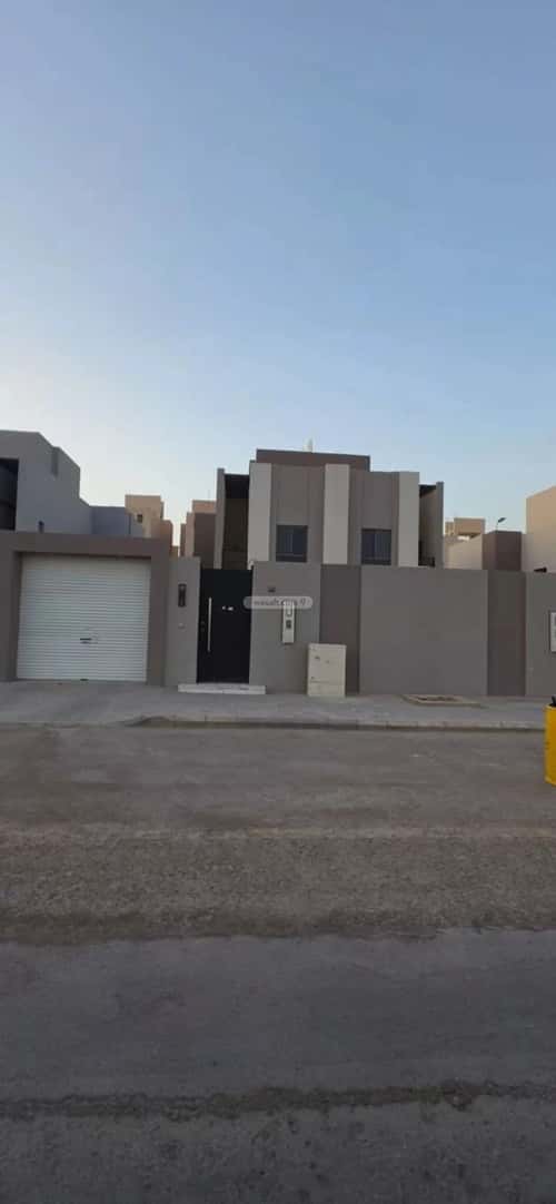 فيلا 360.3 متر مربع واجهة جنوبية ب 6 غرف عكاظ، جنوب الرياض، الرياض