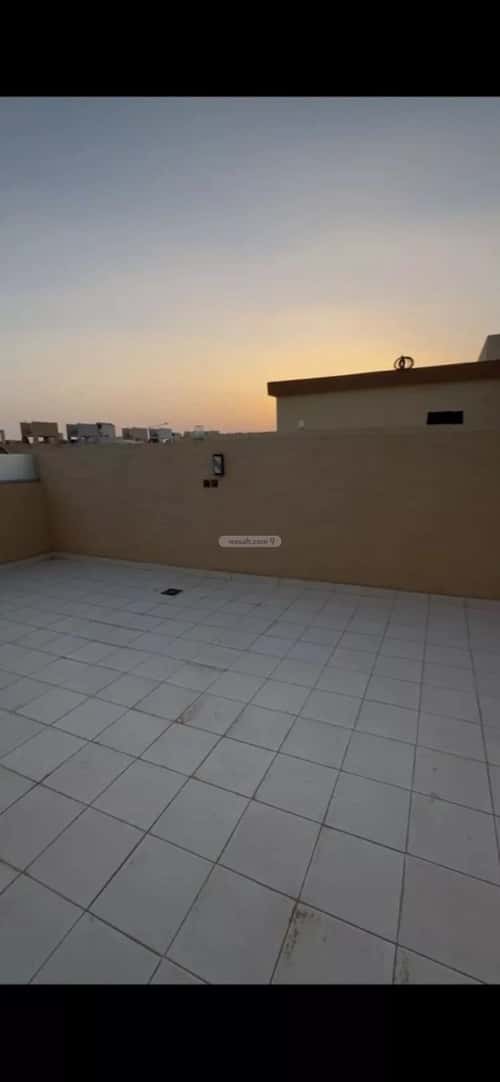 Floor 176.68 SQM with 5 Bedrooms Okaz, South Riyadh, Riyadh