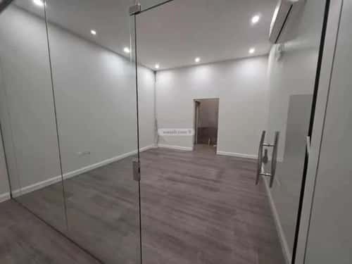 Building 900 SQM Facing South Al-Mahdiyah, West Riyadh, Riyadh