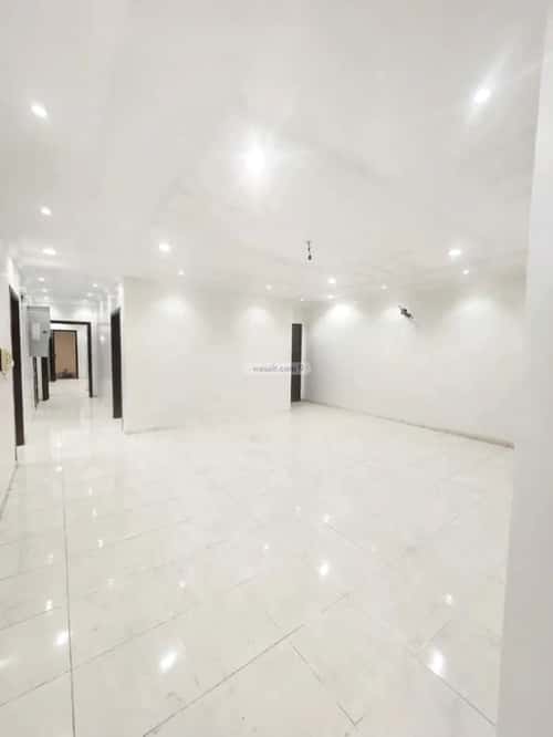 Villa 625 SQM Facing North with 14 Bedrooms Al Zomorod, North Jeddah, Jeddah