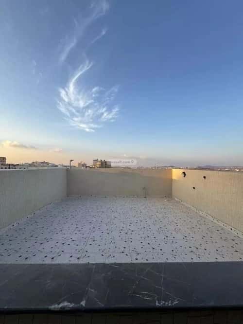 فيلا 323.07 متر مربع شمالية على شارع 20م الغدير، أبها