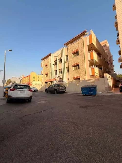 عمارة 563.36 متر مربع واجهة جنوبية مشرفة، شمال جدة، جدة