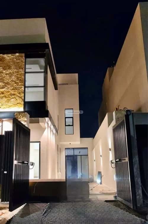 فيلا 306.25 متر مربع شمالية على شارع 16م السيف، الدمام