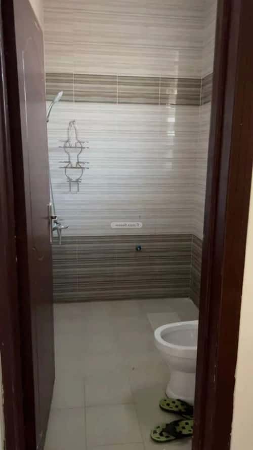 Floor 229.33 SQM with 8 Bedrooms Okaz, South Riyadh, Riyadh