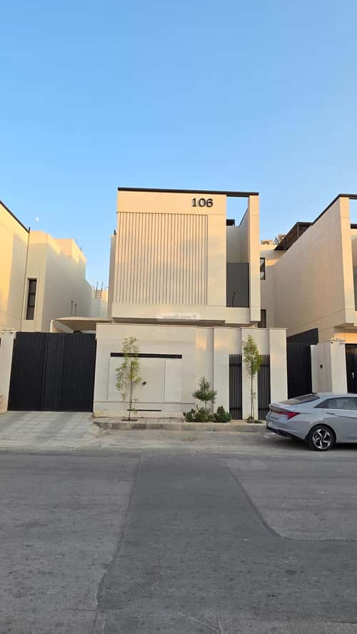 Villa 300 SQM Facing North on 15m Width Street Al-Malaz, Central Riyadh, Riyadh