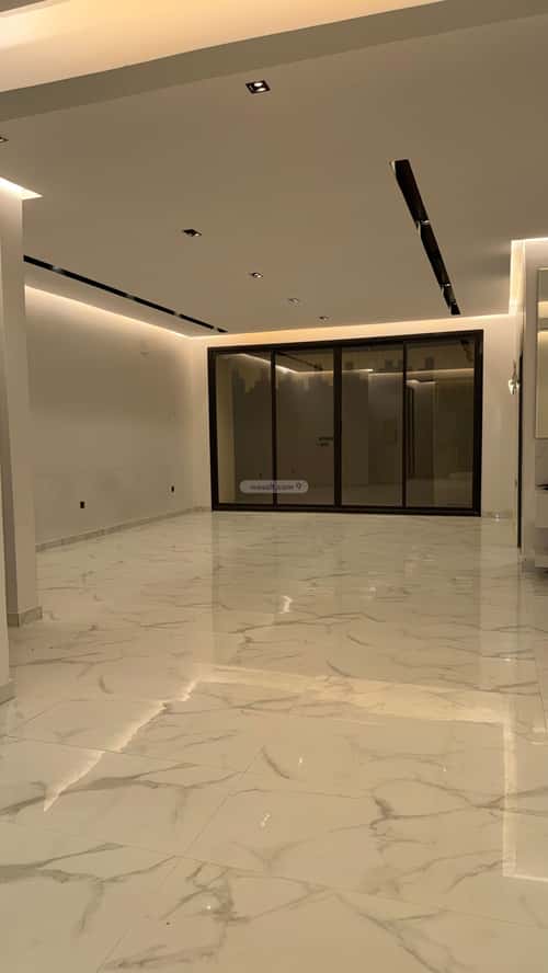 Villa 250 SQM Facing South with 7 Bedrooms Ar-Rimal, East Riyadh, Riyadh