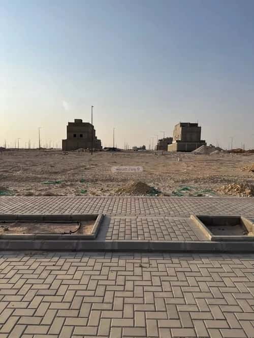 أرض 300 متر مربع شمالية على شارع 18م الوسام، شرق الرياض، الرياض
