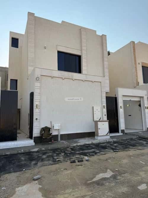 فيلا 249.99 متر مربع شرقية على شارع 15م الجنادرية، شرق الرياض، الرياض