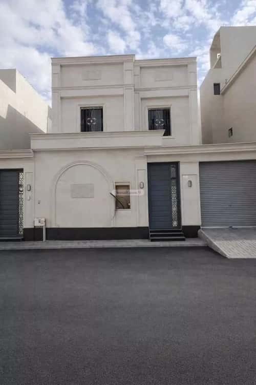 فيلا 270 متر مربع غربية على شارع 15م الندوة، شرق الرياض، الرياض