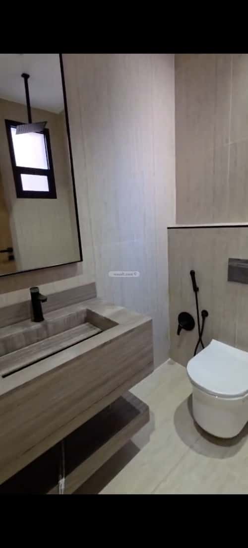 Floor with 4 Bedrooms Ar-Rimal, East Riyadh, Riyadh
