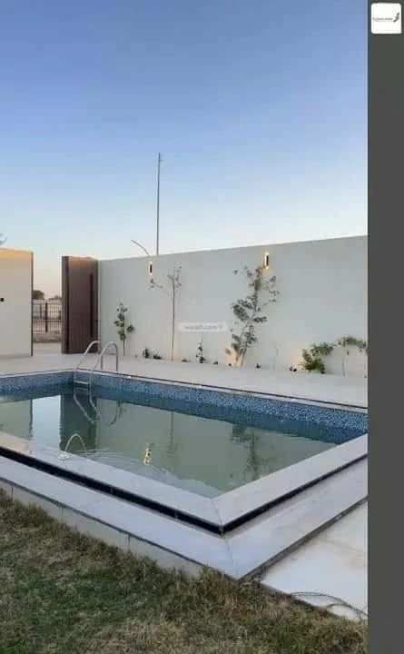Rest House 375 SQM Facing East on 13m Width Street Al-Qaa Al-Bard, Bariduh