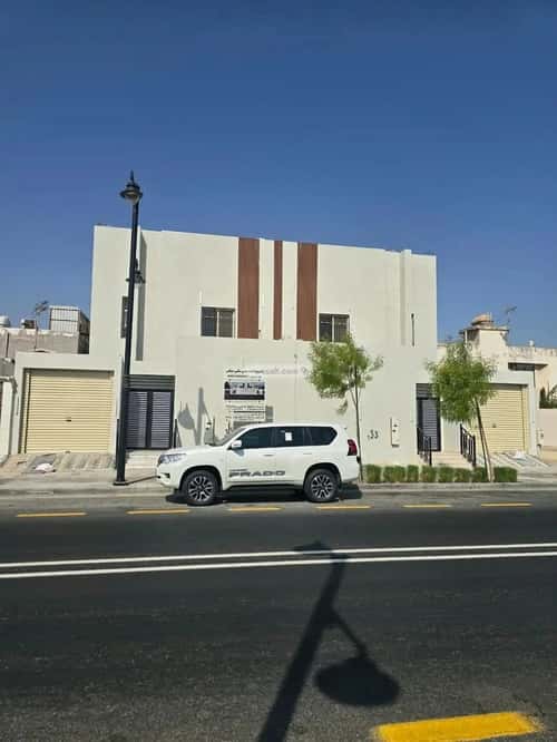 فيلا 206 متر مربع واجهة شرقية ب 5 غرف الحزام الأخضر، الخبر