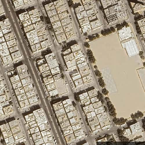 عمارة 325.58 متر مربع واجهة غربية الخبر الجنوبية، الخبر