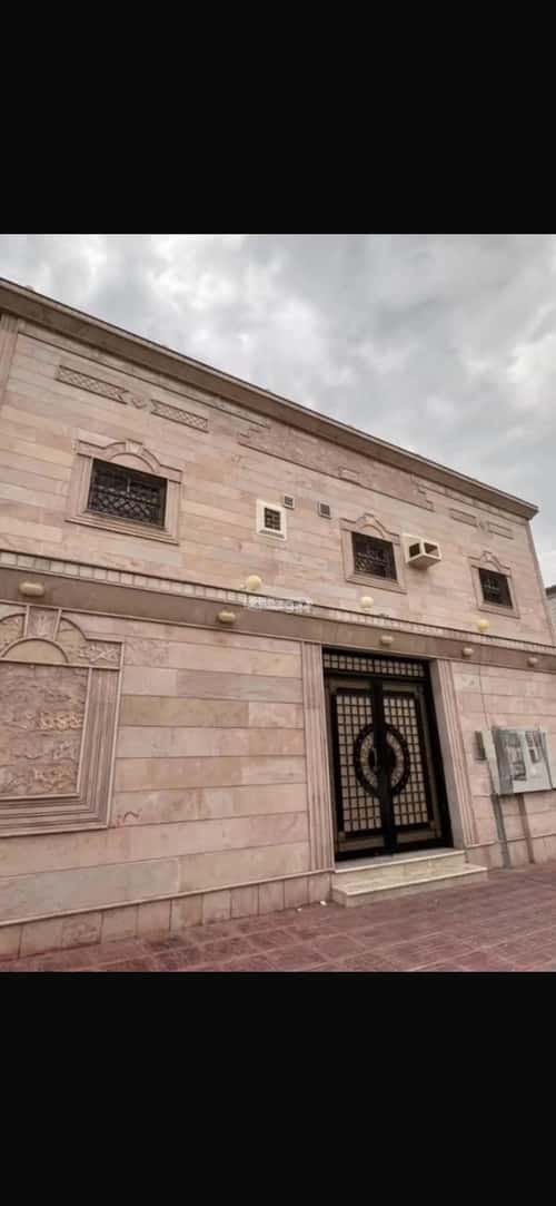 Building 500 SQM Facing North Haya Al Aziziyah, Madinah