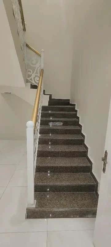 عمارة 178.71 متر مربع واجهة غربية البحيرة، الخبر
