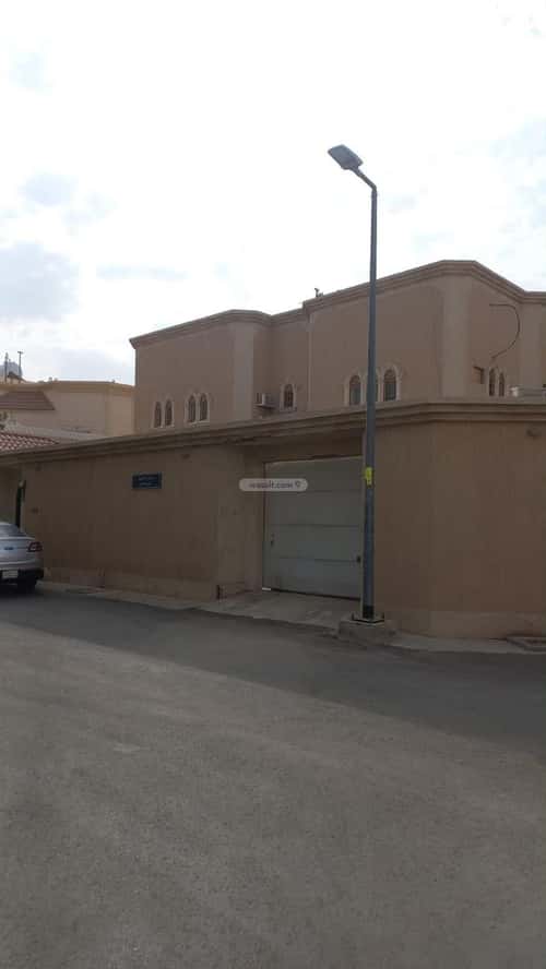 Villa 700 SQM Facing South East on 11m Width Street Al-Khaleej, East Riyadh, Riyadh