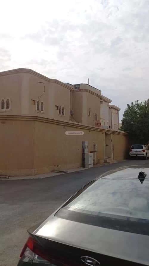 فيلا 675 متر مربع جنوبية شرقية على شارع 15م الخليج، شرق الرياض، الرياض