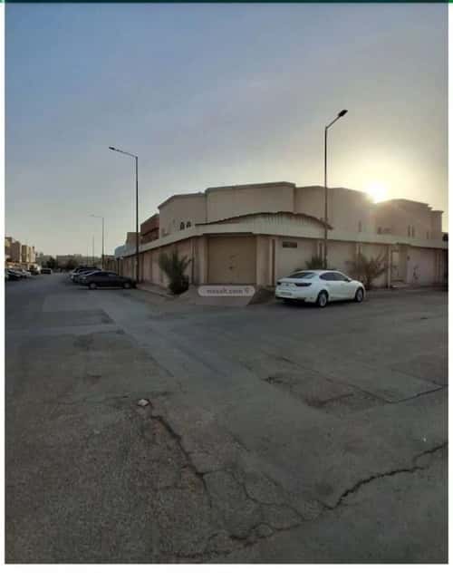 Villa 780 SQM Facing South East on 20m Width Street An-Nahdah, East Riyadh, Riyadh