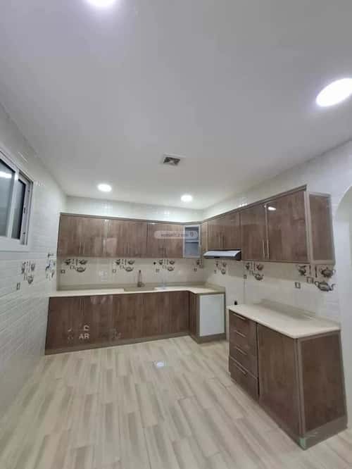 Apartment 630 SQM with 5 Bedrooms Al Shooalah, Aldammam