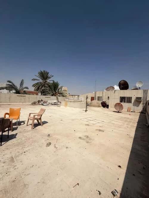 عمارة 800 متر مربع واجهة شرقية المرسلات، شمال الرياض، الرياض