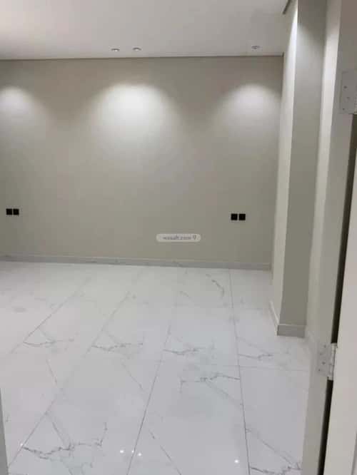 Building 900 SQM Facing North Hitteen, North Riyadh, Riyadh