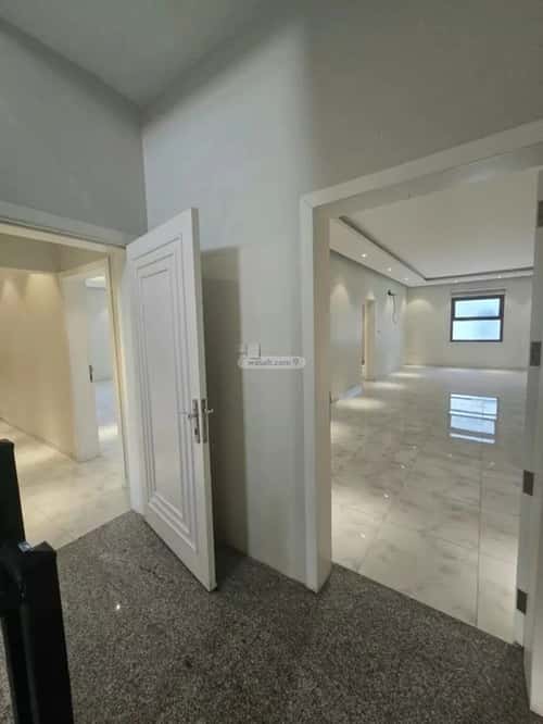 Floor 797.76 SQM with 5 Bedrooms Al Shooalah, Aldammam