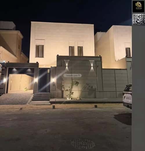 فيلا 250 متر مربع جنوبية على شارع 18م الشراع، الخبر
