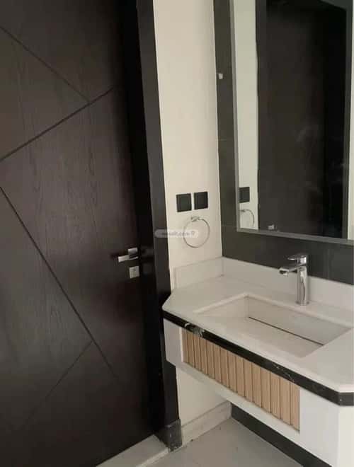 Apartment 201.53 SQM with 6 Bedrooms Al Azizeyyah, North Jeddah, Jeddah