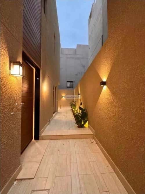 فيلا 375 متر مربع شمالية على شارع 20م القيروان، شمال الرياض، الرياض