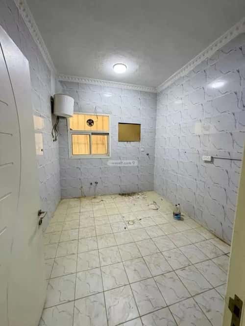 Apartment 300 SQM with 3 Bedrooms Ar-Rimal, East Riyadh, Riyadh